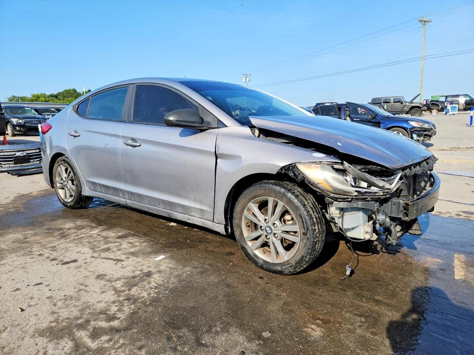 2017 Hyundai Elantra მანქანა იყიდება აუქციონზე, vin: 5NPD84LF2HH075735, აუქციონის ნომერი: 64629816