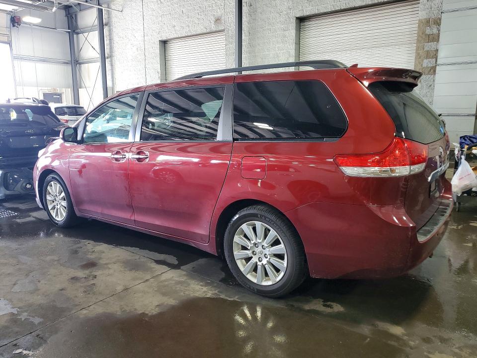 2011 Toyota Sienna მანქანა იყიდება აუქციონზე, vin: 5TDDK3DC5BS003462, აუქციონის ნომერი: 65874656