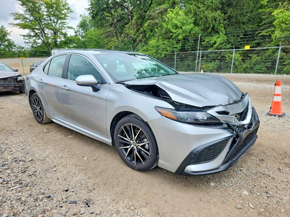 2021 Toyota Camry მანქანა იყიდება აუქციონზე, vin: 4T1G11AK4MU600693, აუქციონის ნომერი: 64368596