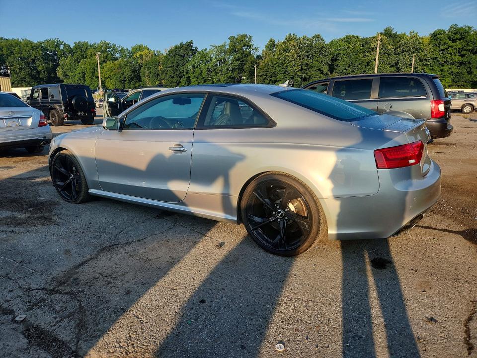 Продаж на аукціоні авто 2013 Audi Rs5, vin: WUAC6AFR2DA903132, номер лоту: 65102806