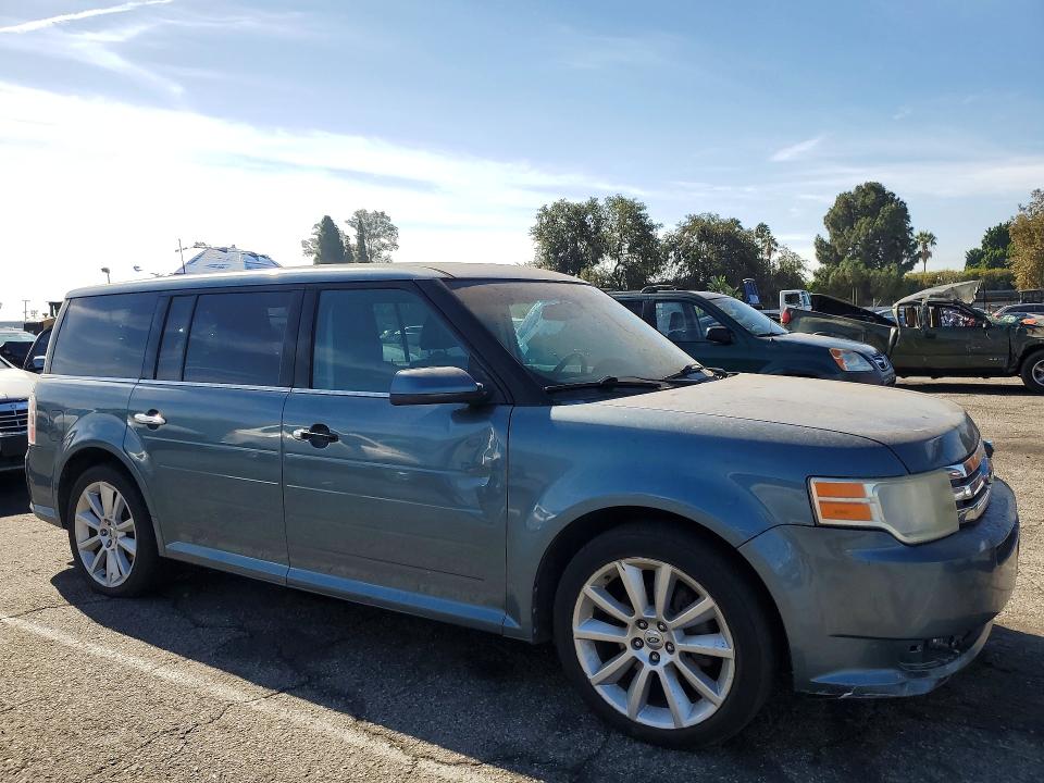 2010 Ford Flex მანქანა იყიდება აუქციონზე, vin: 2FMHK6CT9ABA29417, აუქციონის ნომერი: 64873906