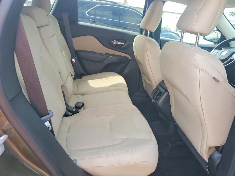 64620186 :رقم المزاد ، 1C4PJLCB2FW629002 vin ، 2015 Jeep Cherokee مزاد بيع