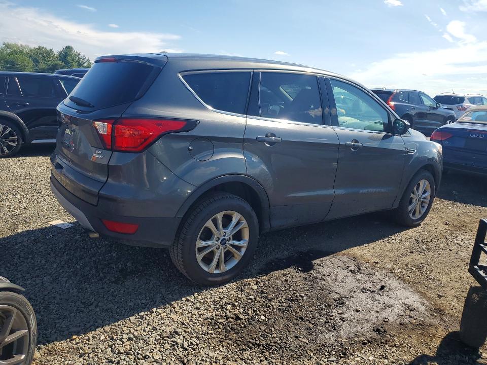 63684096 :رقم المزاد ، 1FMCU9GD3KUA73871 vin ، 2019 Ford Escape مزاد بيع