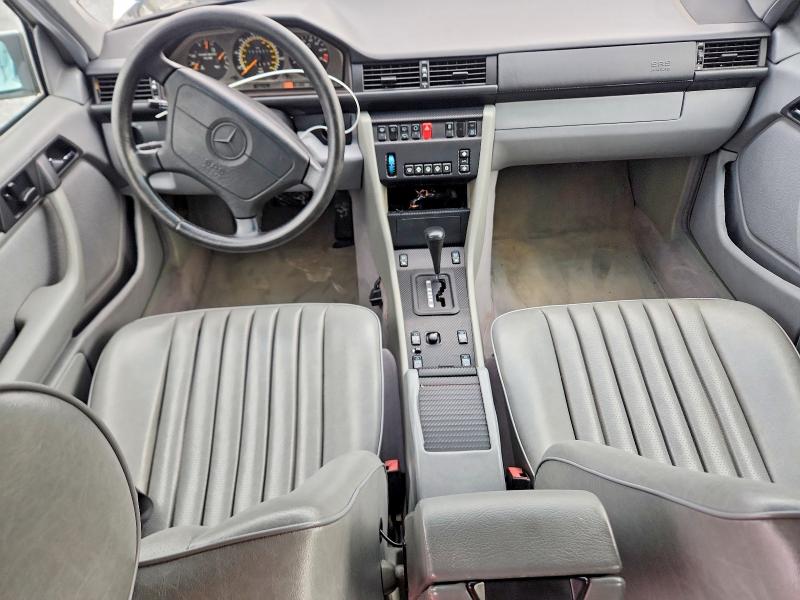 1995 Mercedes-benz E მანქანა იყიდება აუქციონზე, vin: WDBEA92E3SF303126, აუქციონის ნომერი: 64038446