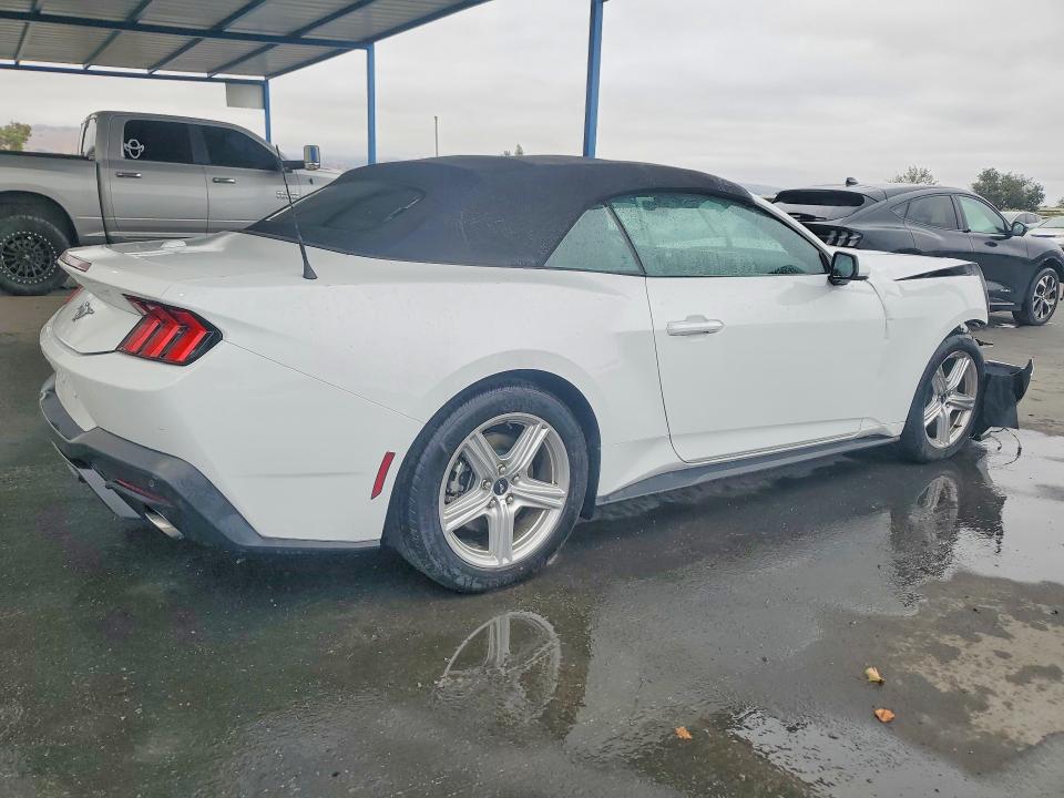 2026 Ford Mustang მანქანა იყიდება აუქციონზე, vin: 1FAGP8UH5T5115084, აუქციონის ნომერი: 67313466