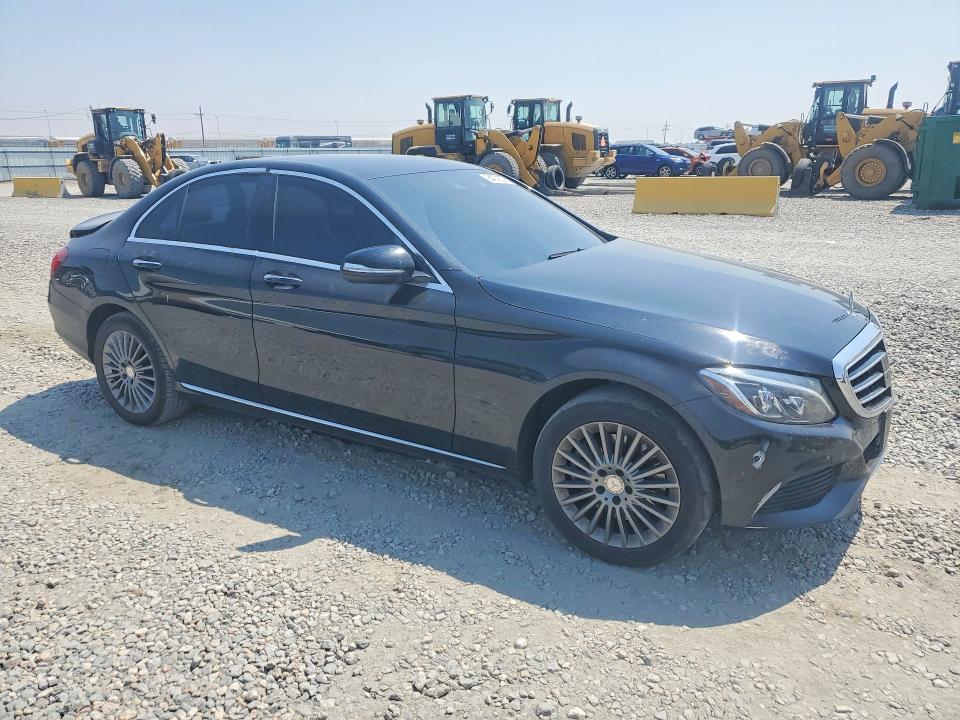 64276276 :رقم المزاد ، 55SWF4KB6FU031969 vin ، 2015 Mercedes-benz C مزاد بيع