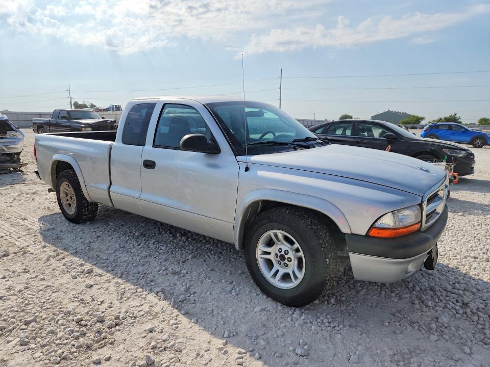 2004 Dodge Dakota მანქანა იყიდება აუქციონზე, vin: 1D7GL32K94S747683, აუქციონის ნომერი: 66519866