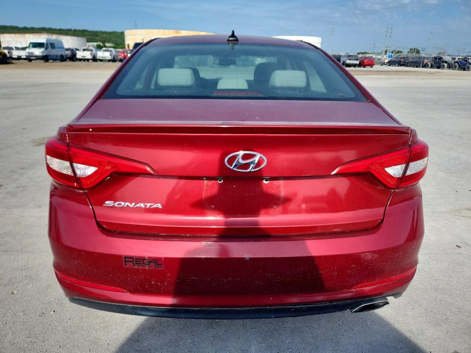 2015 Hyundai Sonata მანქანა იყიდება აუქციონზე, vin: 5NPE24AF4FH203432, აუქციონის ნომერი: 64752736