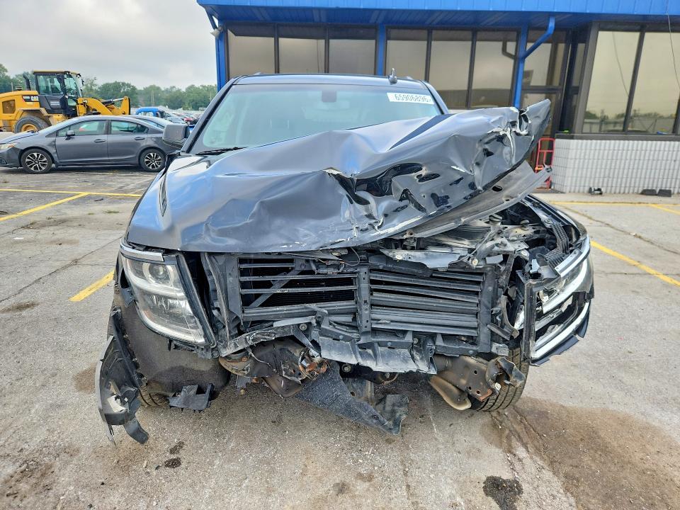 65906896 :رقم المزاد ، 1GNSKGKC9LR112533 vin ، 2020 Chevrolet Suburban مزاد بيع