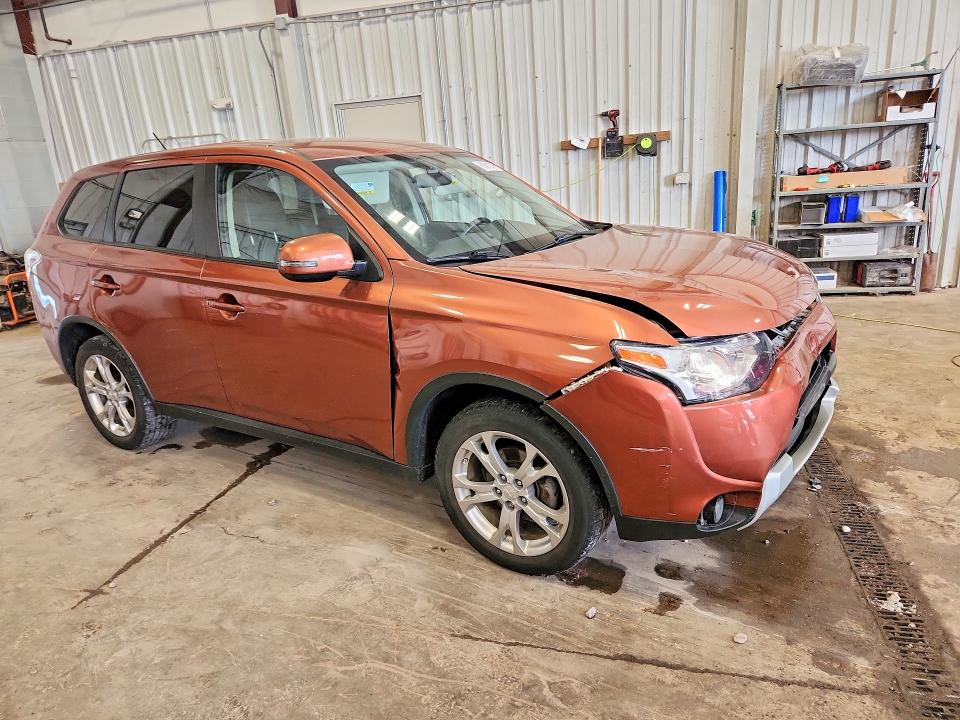 Продажа на аукционе авто 2015 Mitsubishi Outlander, vin: JA4AZ3A36FZ013435, номер лота: 63210796