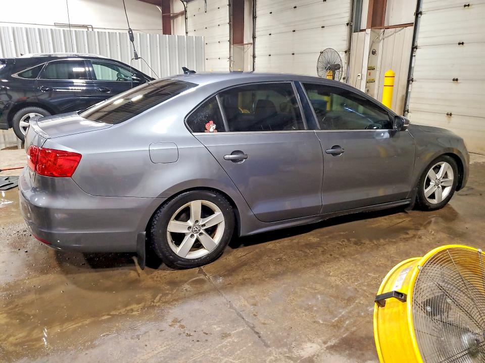 Продаж на аукціоні авто 2013 Volkswagen Jetta, vin: 3VWLL7AJ2DM439334, номер лоту: 65326406