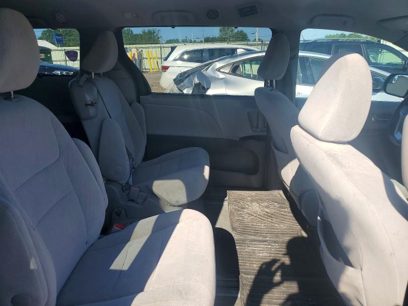 2015 Toyota Sienna მანქანა იყიდება აუქციონზე, vin: 5TDKK3DC7FS689730, აუქციონის ნომერი: 63521486