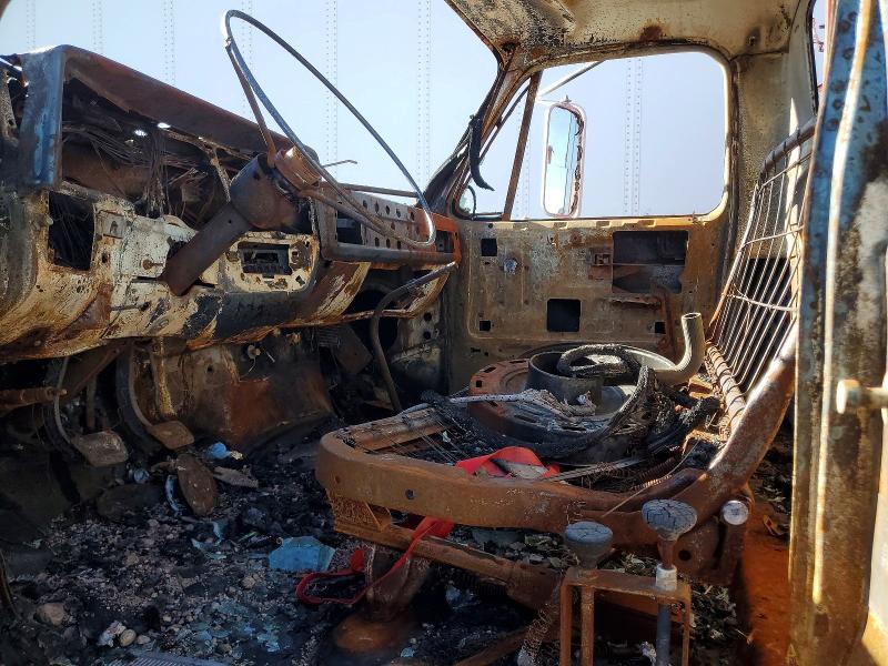 65749446 :رقم المزاد ، 1GBL7D1EXBV131327 vin ، 1981 Chevrolet C7 مزاد بيع