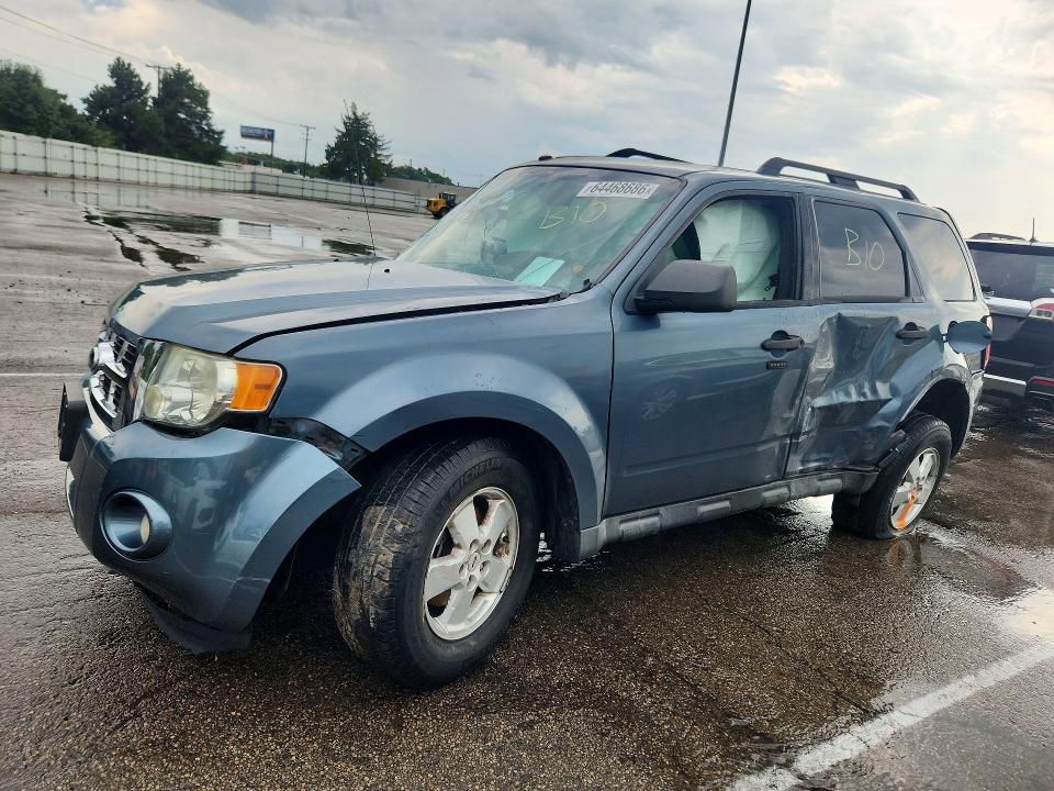 2010 Ford Escape მანქანა იყიდება აუქციონზე, vin: 1FMCU0D75AKC50277, აუქციონის ნომერი: 64468686