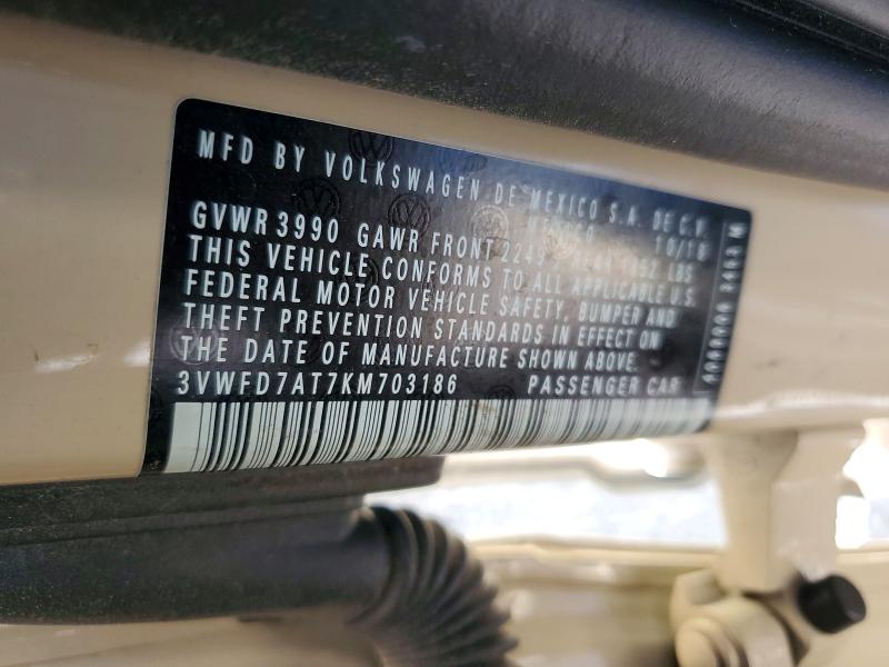 65663296 :رقم المزاد ، 3VWFD7AT7KM703186 vin ، 2019 Volkswagen Beetle مزاد بيع