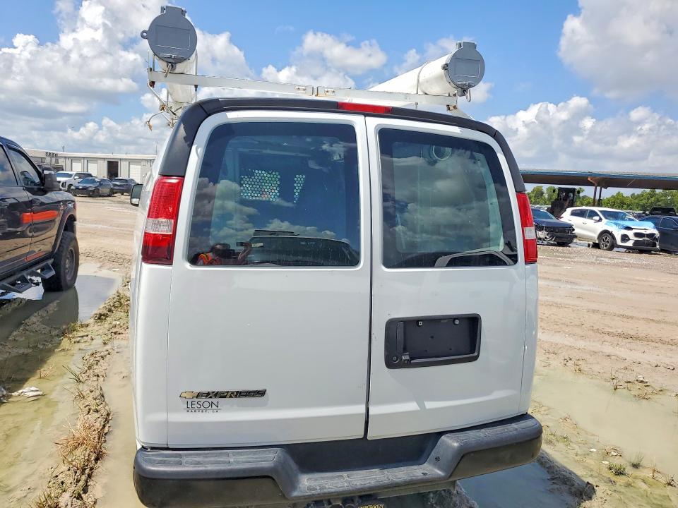 2022 Chevrolet Express G2500 მანქანა იყიდება აუქციონზე, vin: 1GCWGAFP8N1282793, აუქციონის ნომერი: 64273426