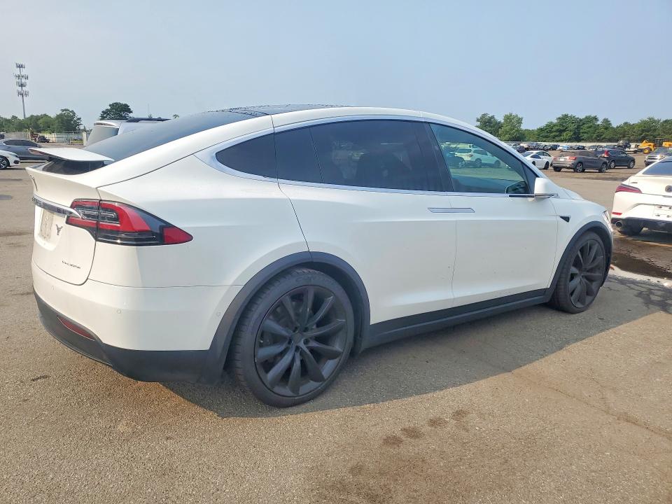 2019 Tesla Model X მანქანა იყიდება აუქციონზე, vin: 5YJXCBE22KF184972, აუქციონის ნომერი: 62392236