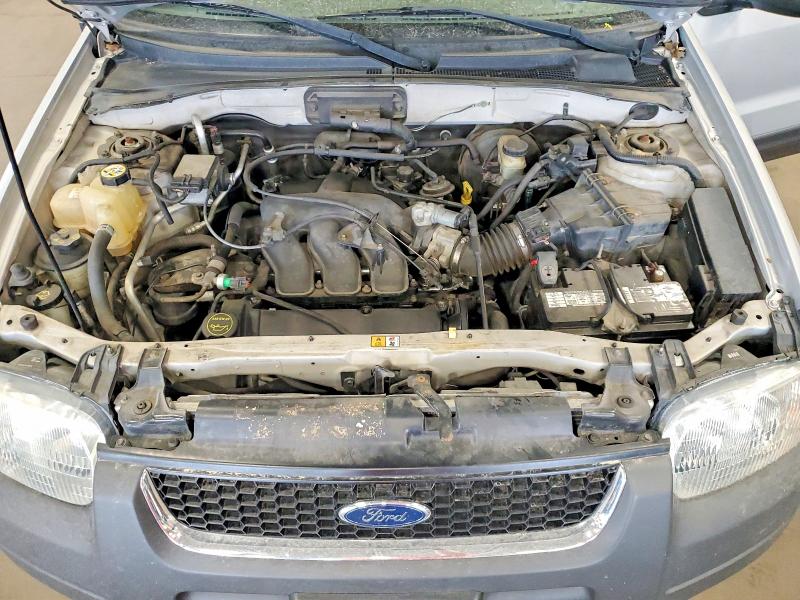 64552576 :رقم المزاد ، 1FMYU93183KB12338 vin ، 2003 Ford Escape مزاد بيع