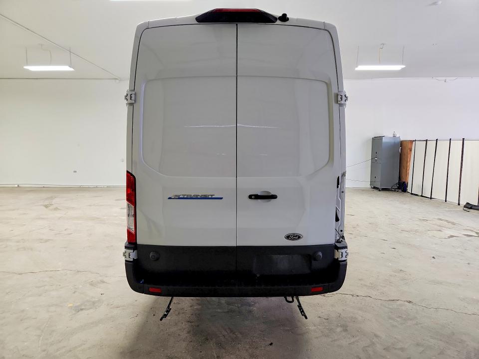 2022 Ford Transit მანქანა იყიდება აუქციონზე, vin: 1FTBW3XK0NKA30417, აუქციონის ნომერი: 63041426