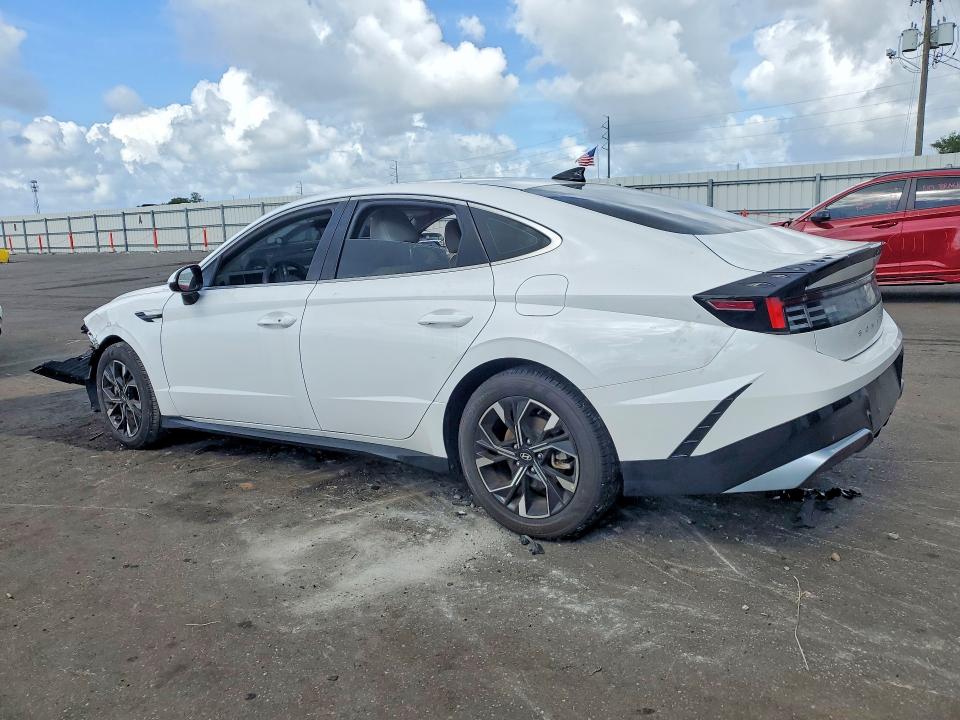 2025 Hyundai Sonata მანქანა იყიდება აუქციონზე, vin: KMHL64JA3SA465939, აუქციონის ნომერი: 64118606
