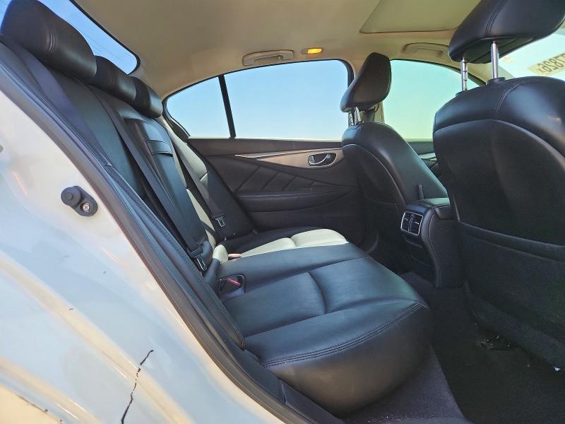 63477826 :رقم المزاد ، JN1BV7AP5FM338514 vin ، 2015 Infiniti Q50 مزاد بيع