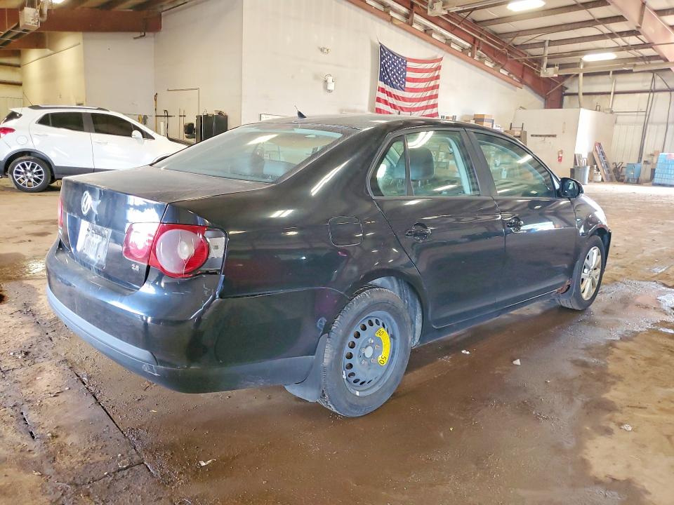 63824476 :رقم المزاد ، 3VWRX7AJ8AM105075 vin ، 2010 Volkswagen Jetta مزاد بيع