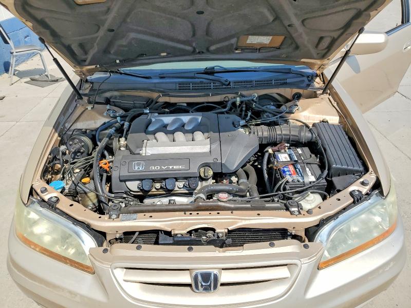 63914206 :رقم المزاد ، 1HGCG22422A026876 vin ، 2002 Honda Accord مزاد بيع