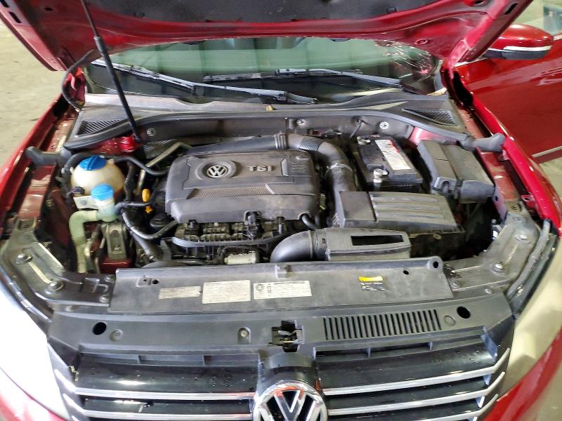 64111516 :رقم المزاد ، 1VWBS7A35FC064611 vin ، 2015 Volkswagen Passat مزاد بيع