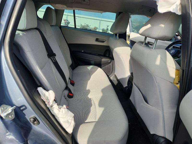 64584146 :رقم المزاد ، 7MUAAAAG8NV018369 vin ، 2022 Toyota Corolla Cross مزاد بيع