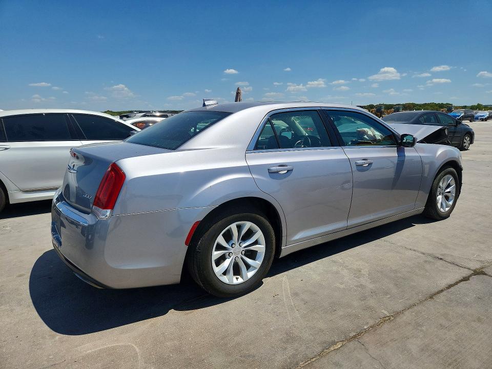 2016 Chrysler 300 მანქანა იყიდება აუქციონზე, vin: 2C3CCAAG0GH243176, აუქციონის ნომერი: 64846676
