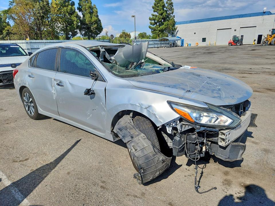 Продажа на аукционе авто 2017 Nissan Altima, vin: 1N4AL3AP6HC219859, номер лота: 64300096