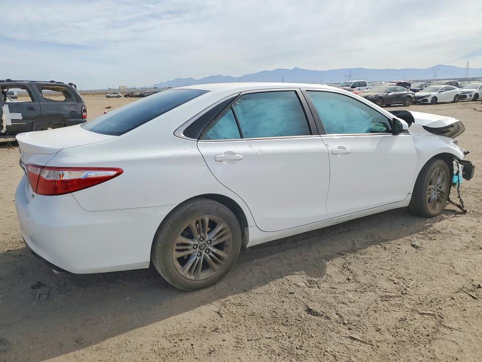 Aukcja sprzedaży 2015 Toyota Camry, vin: 4T1BF1FK6FU069620, numer aukcji: 64943816