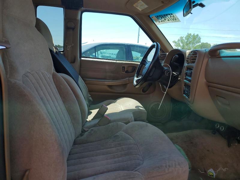 65724526 :رقم المزاد ، 1GCCS195428146952 vin ، 2002 Chevrolet S Truck مزاد بيع