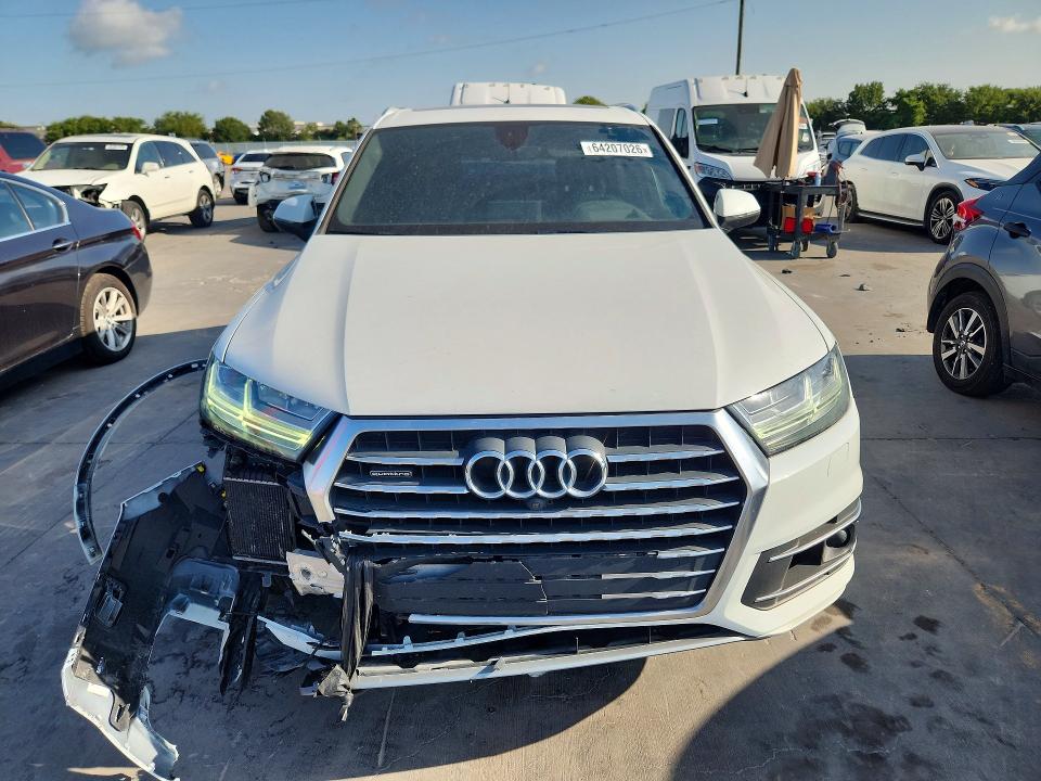 2017 Audi Q7 მანქანა იყიდება აუქციონზე, vin: WA1VAAF75HD041011, აუქციონის ნომერი: 64207026
