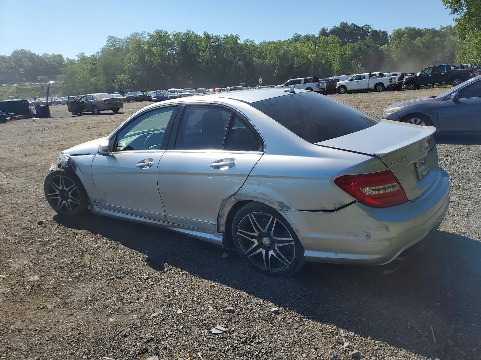 65628066 :رقم المزاد ، WDDGF4HB0ER320924 vin ، 2014 Mercedes-benz C مزاد بيع