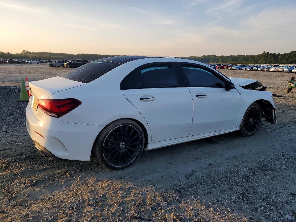 Продажа на аукционе авто 2019 Mercedes-benz A, vin: WDD3G4EB7KW020035, номер лота: 64509856
