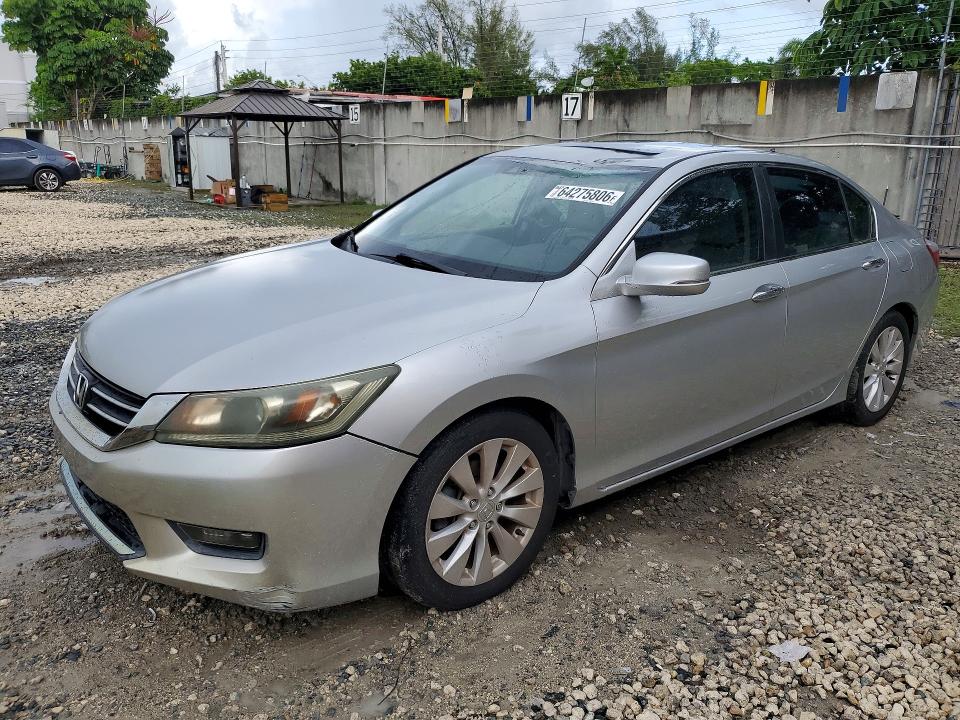Auction sale of the 2015 Honda Accord, vin: 1HGCR2F85FA068701, lot number: 64275806