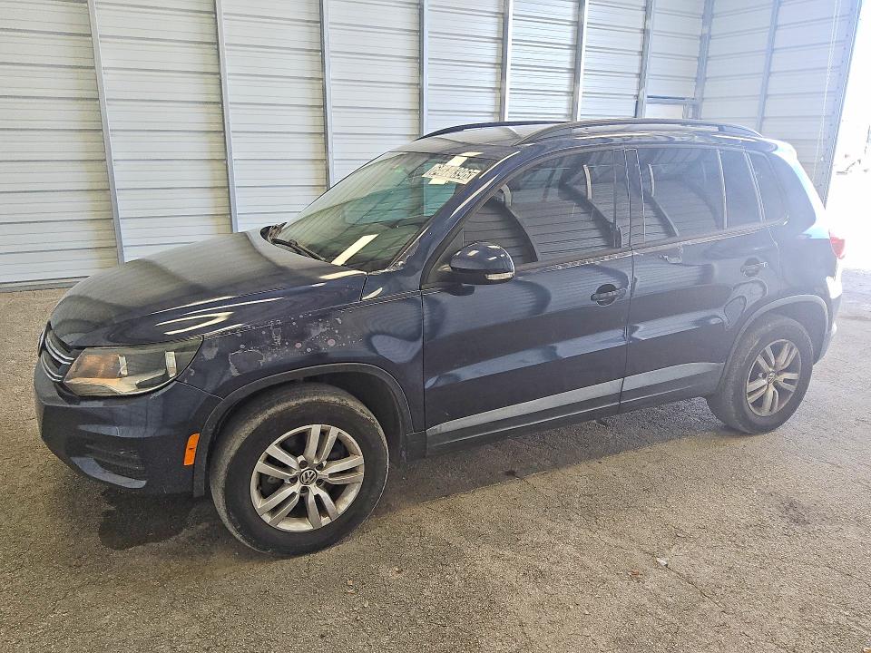 2016 Volkswagen Tiguan მანქანა იყიდება აუქციონზე, vin: WVGAV7AX3GW600945, აუქციონის ნომერი: 64323396