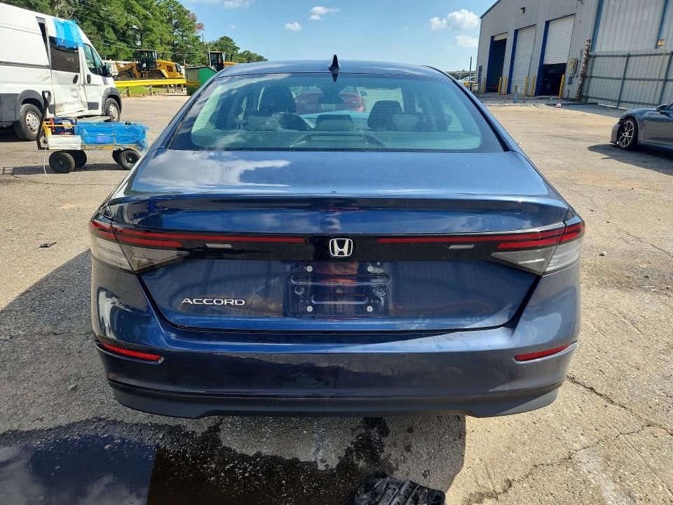 65272476 :رقم المزاد ، 1HGCY1F39RA081215 vin ، 2024 Honda Accord مزاد بيع