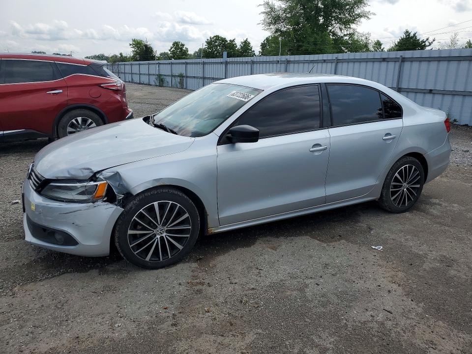 63722606 :رقم المزاد ، 3VW2K7AJ0DM403799 vin ، 2013 Volkswagen Jetta مزاد بيع