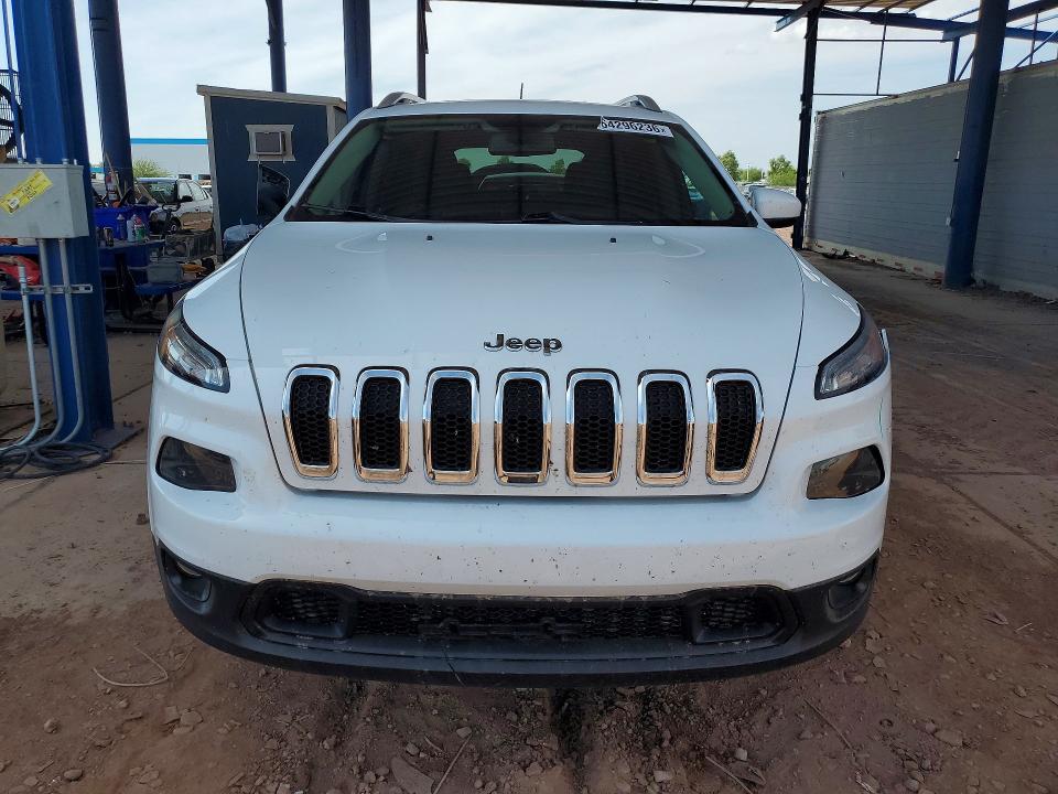 Auction sale of the 2017 Jeep Cherokee, vin: 1C4PJMCB2HW615044, lot number: 64296236