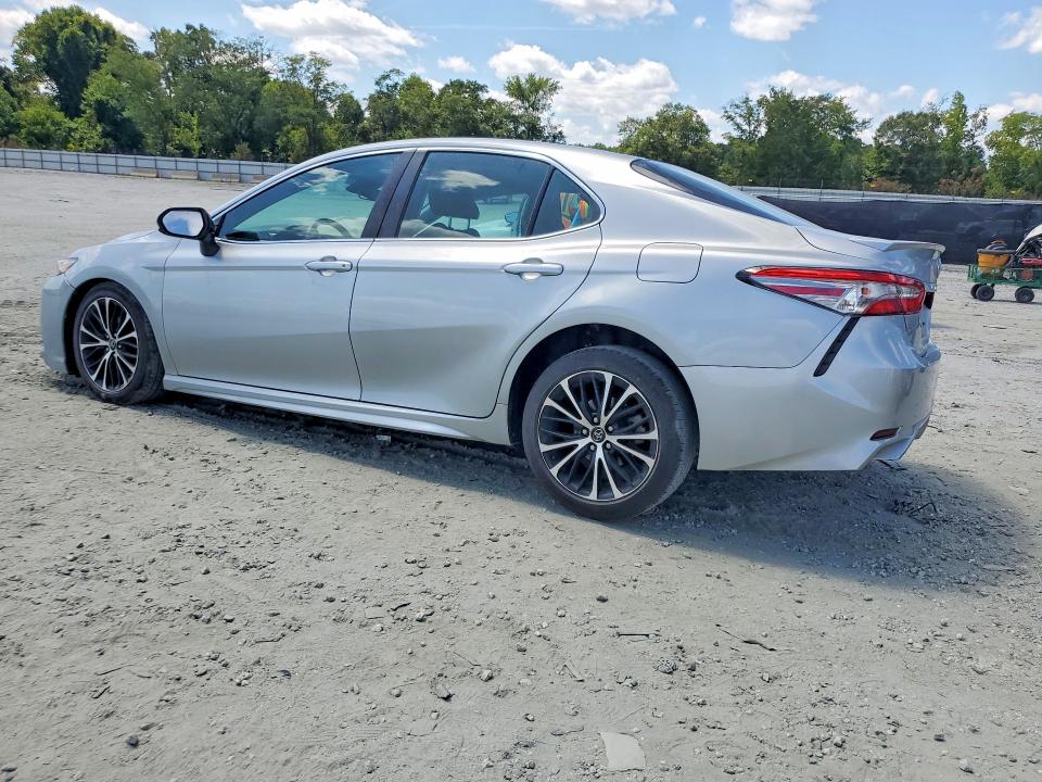 Продаж на аукціоні авто 2018 Toyota Camry, vin: 4T1B11HK6JU065104, номер лоту: 65752616