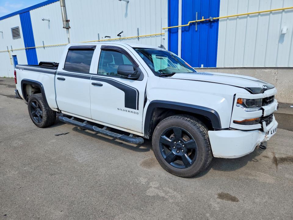 64564876 :رقم المزاد ، 3GCUKPEC6JG210347 vin ، 2018 Chevrolet Silverado مزاد بيع
