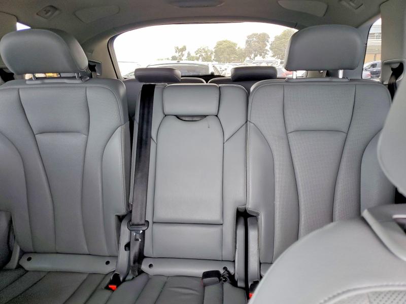 Продаж на аукціоні авто 2018 Audi Q7, vin: WA1VAAF76JD022604, номер лоту: 67039276