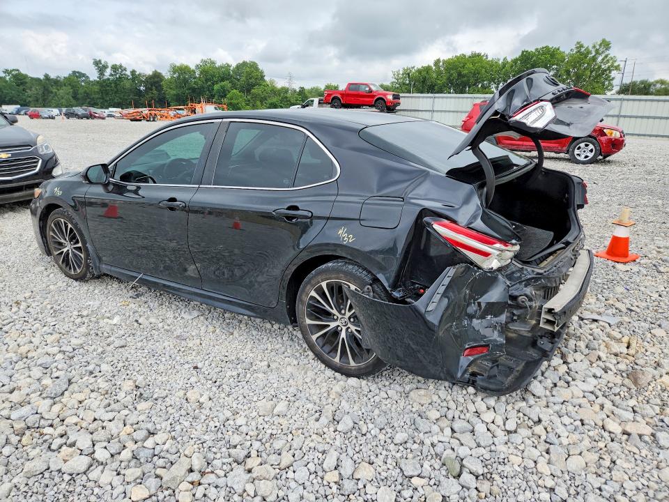 Продажа на аукционе авто 2018 Toyota Camry, vin: 4T1B11HK0JU040621, номер лота: 64657136