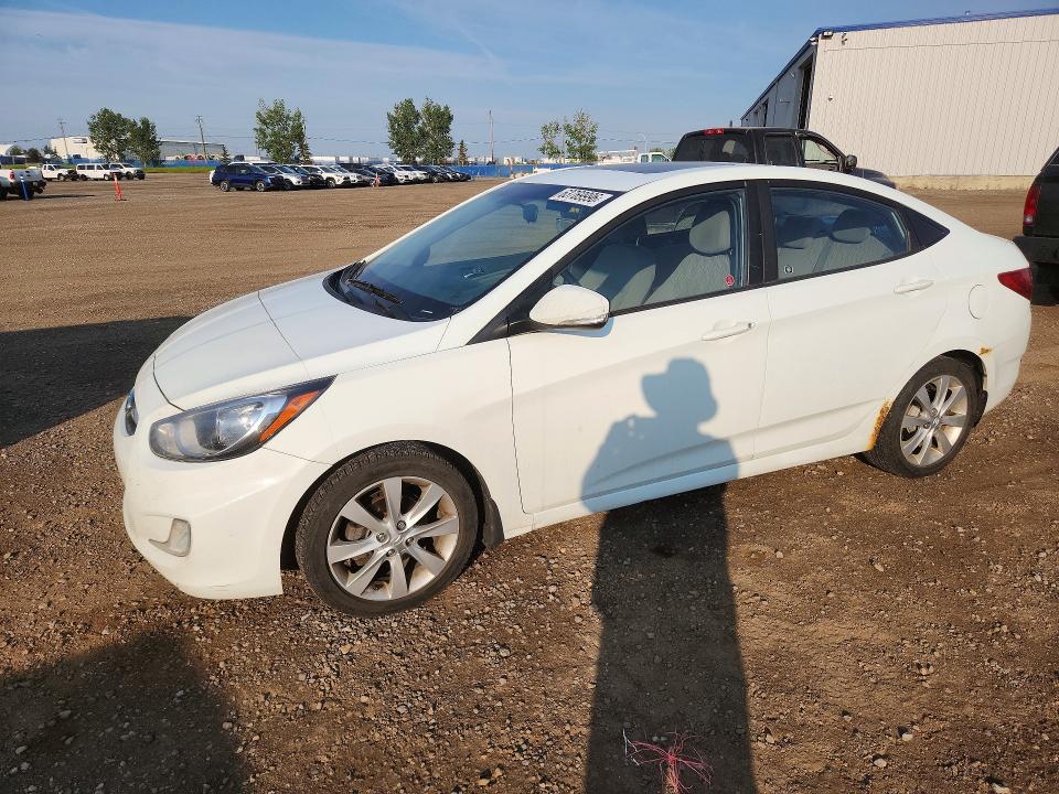 2013 Hyundai Accent მანქანა იყიდება აუქციონზე, vin: KMHCU4AE7DU330960, აუქციონის ნომერი: 63769996