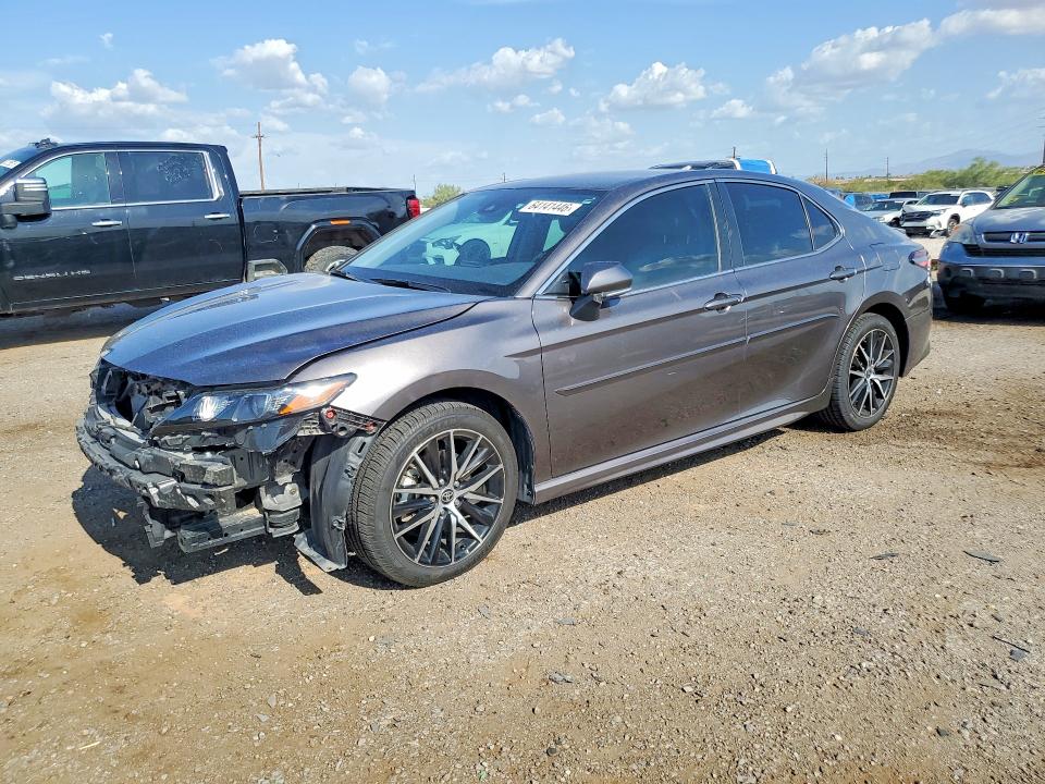 Продажа на аукционе авто 2023 Toyota Camry, vin: 4T1G11AK3PU833484, номер лота: 64141446