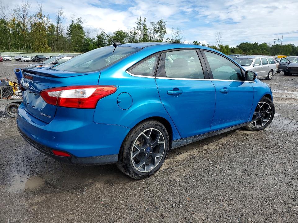 2012 Ford Focus მანქანა იყიდება აუქციონზე, vin: 1FAHP3J2XCL390615, აუქციონის ნომერი: 66135276