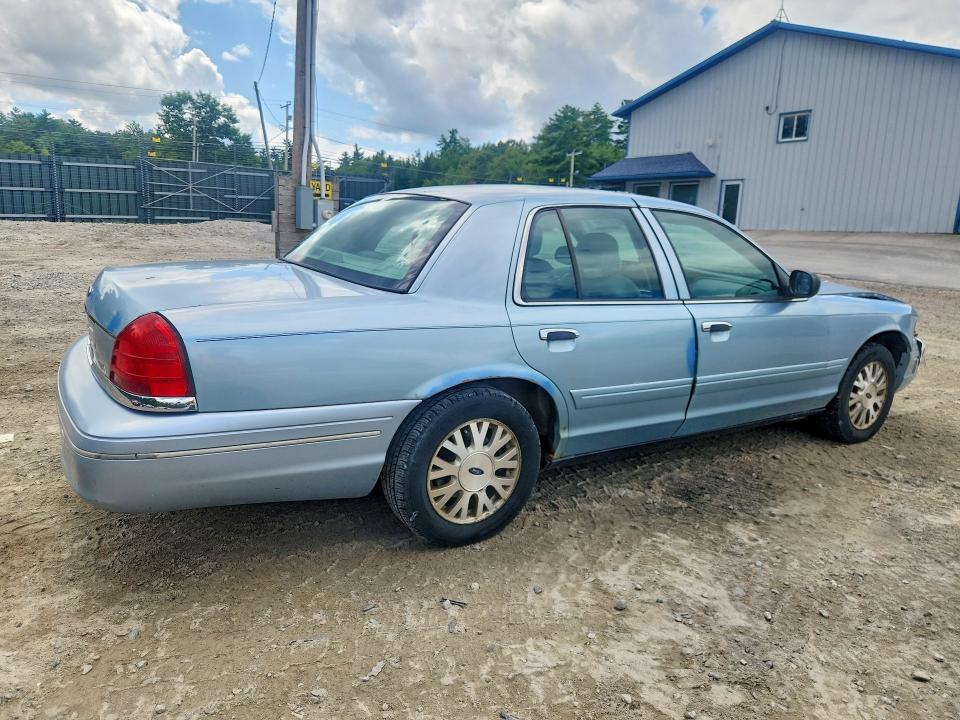 2004 Ford Crown Victoria მანქანა იყიდება აუქციონზე, vin: 2FAFP74W64X126003, აუქციონის ნომერი: 65197766