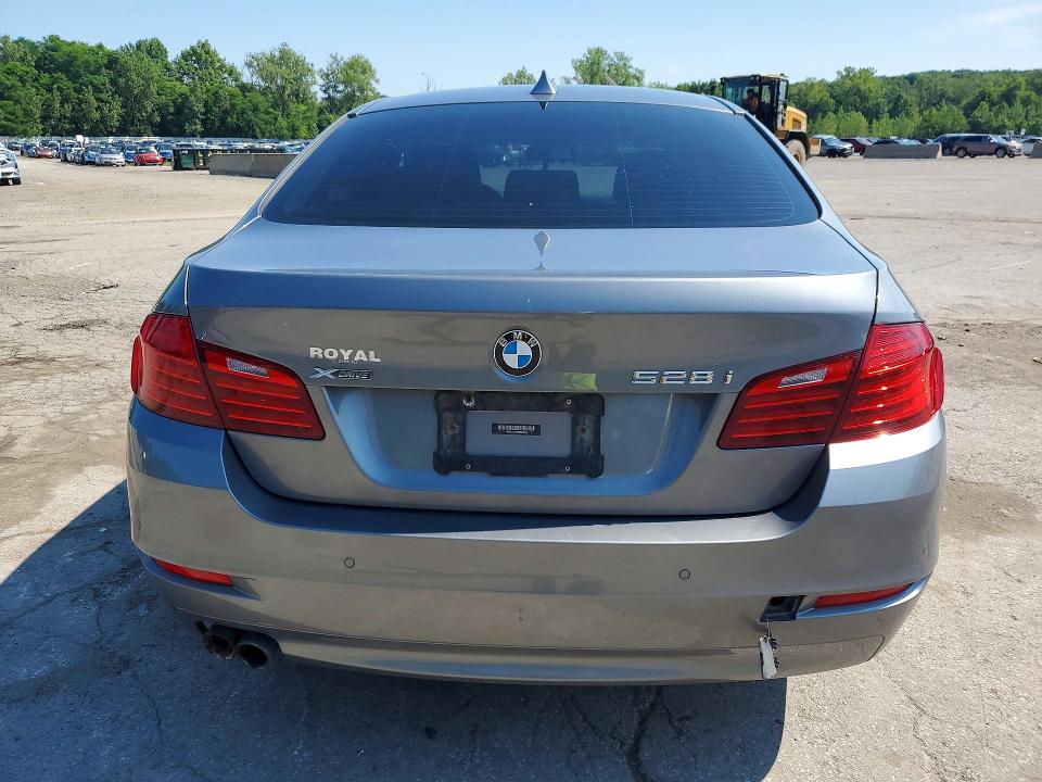 64395576 :رقم المزاد ، WBA5A7C50FD625256 vin ، 2015 Bmw 528 مزاد بيع